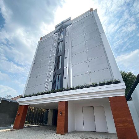 Dparagon Malioboro Γιογκιακάρτα Εξωτερικό φωτογραφία